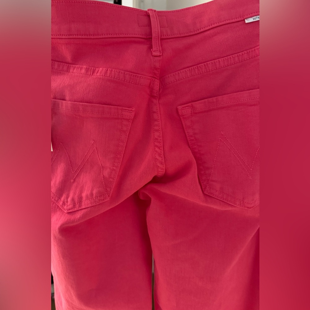 MOTHER The Mid Rise Maven Flood in Play Date. Vibrant Pink Denim. So cute 💗💗💗💗 - Picture 4 of 10